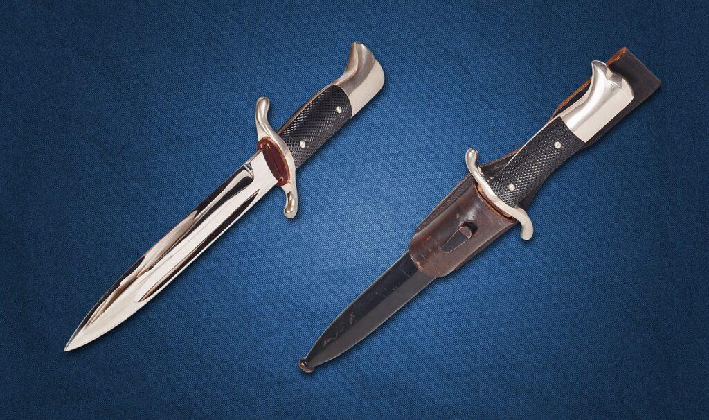 dagger, blade, steel arms-1750576.jpg